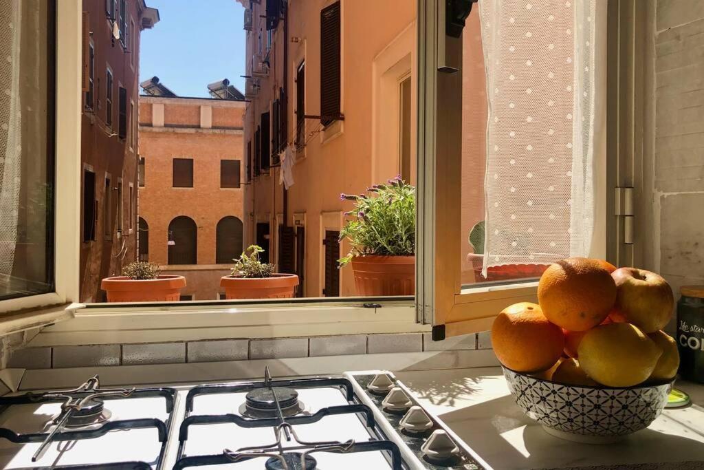 Vlad House, Close The Colosseum Rom Exterior foto